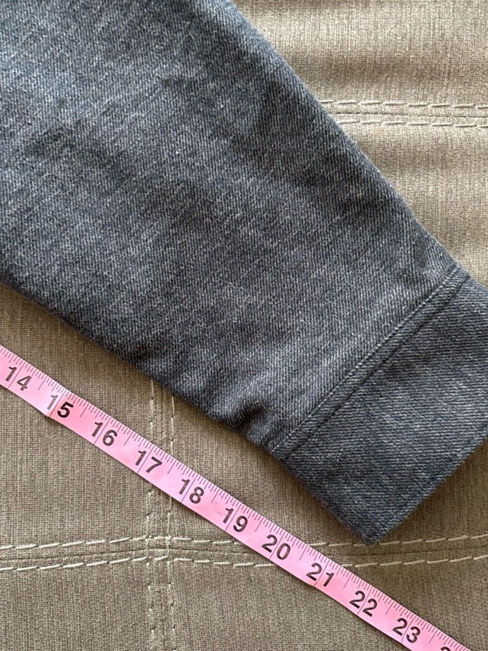 Original penguin man’s dark gray sweatshirt with quilted lining. XXL - Picture 8 of 9